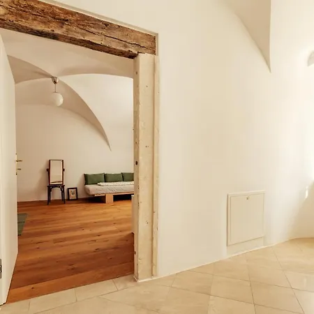 Guest house Gewoelbezimmer Am Hauptplatz 28 *